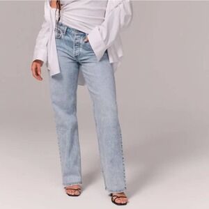 NEW Abercrombie & Fitch The 90s Baggy Low Rise‎ Jeans 33/16s Light Wash NWT